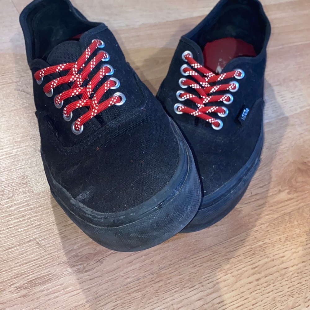 Unisex Vans Size 10.5 in womens but fit snug. Worn maybe 5-10 times.
